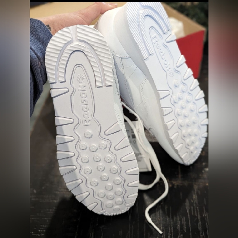 Reebok classic leather unisex running shoes - Picture 5 of 5